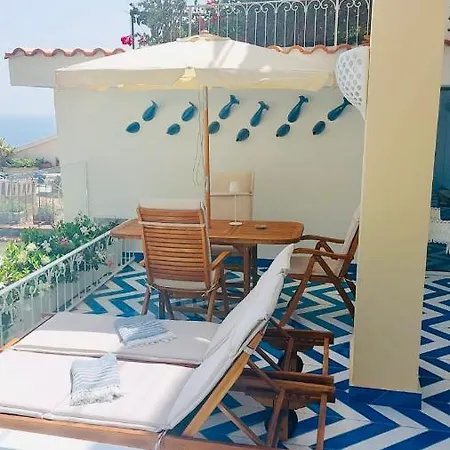 Diamond Luxury Pensión 4*