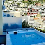 Diamond Luxury 4* Positano