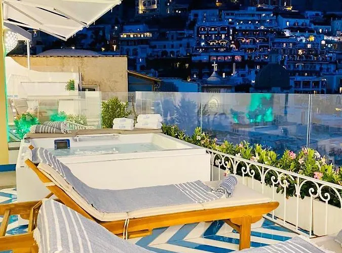 Diamond Luxury Ποζιτάνο