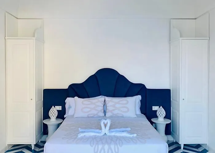 Diamond Luxury Ποζιτάνο